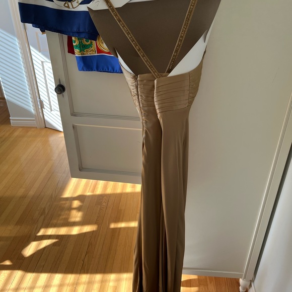 Boutique Golden Gown Maxi Dress Laundry By Shelli Segal - Picture 14 of 16